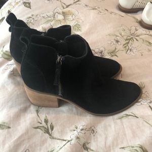 Dolce vita black suede ankle booties